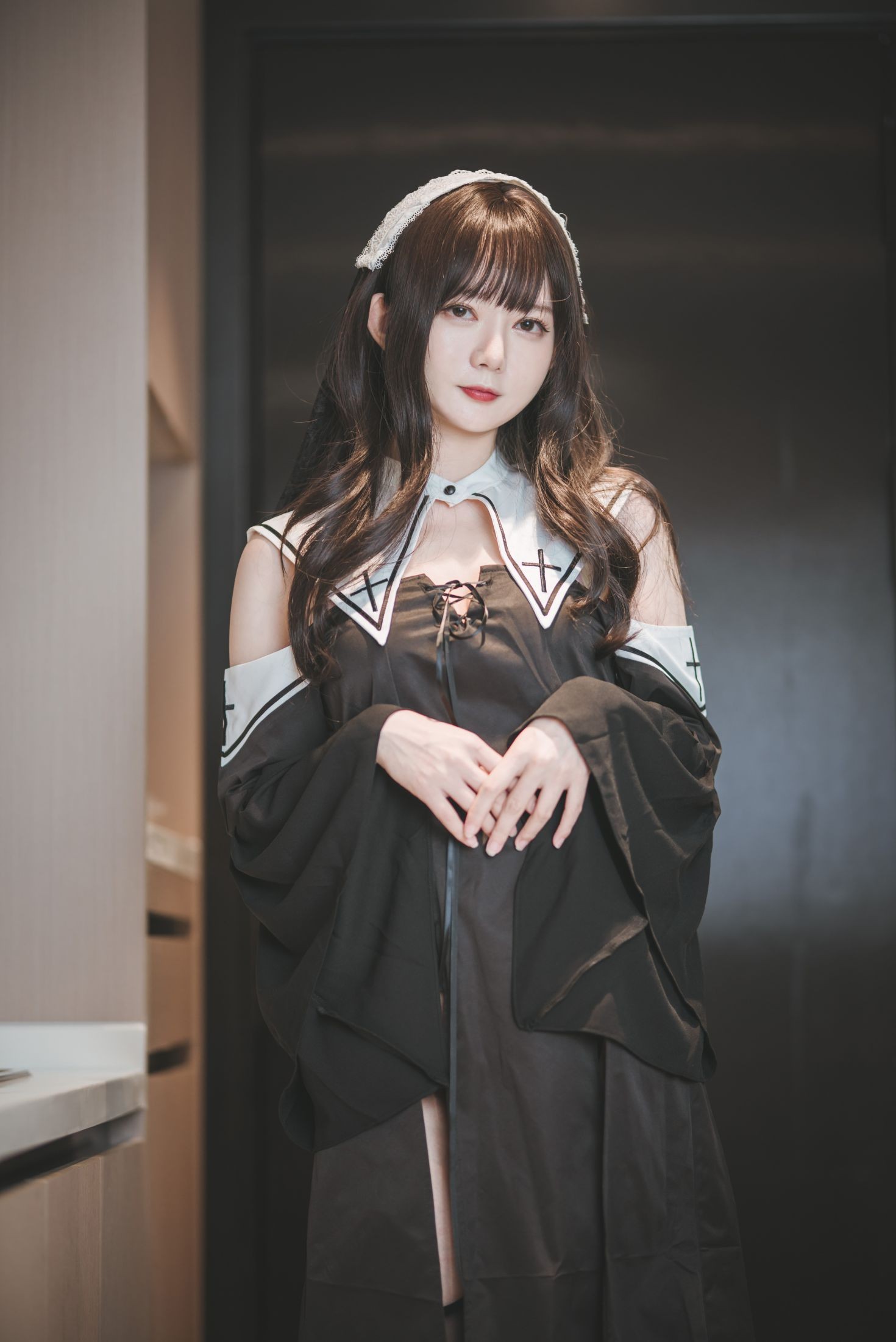 51酱-Cosplay黑丝修女-第2张图片-十六楼